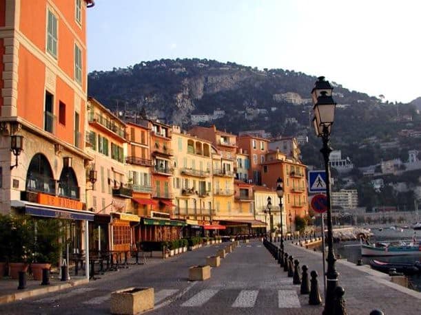 waterfront dining villefranche